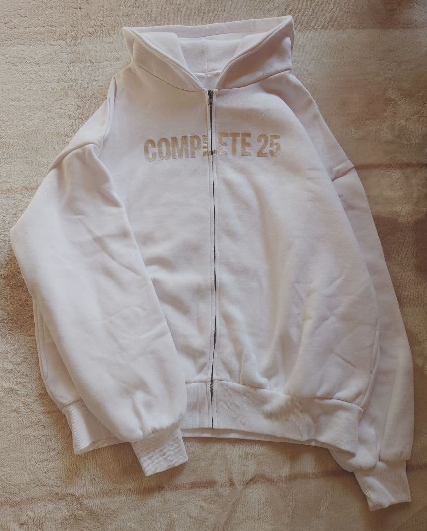 浜崎あゆみ　COMPLETE25　ジップパーカー