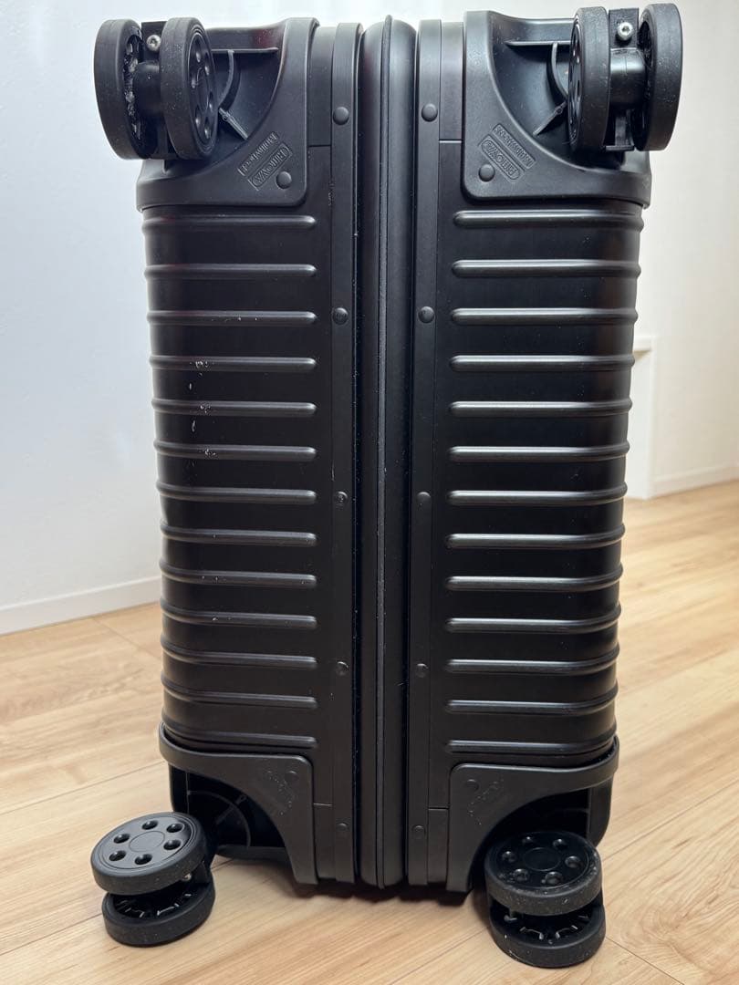 RIMOWA 924.73 TOPAS STEALTH 85L + カバー