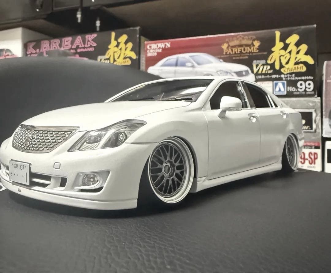 アオシマ GRS204クラウン アスリート エイムゲイン フルエアロ