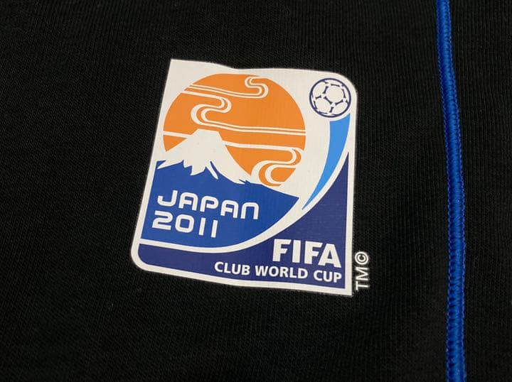 バルセロナ メッシ パーカー XO FIFA バロンドール