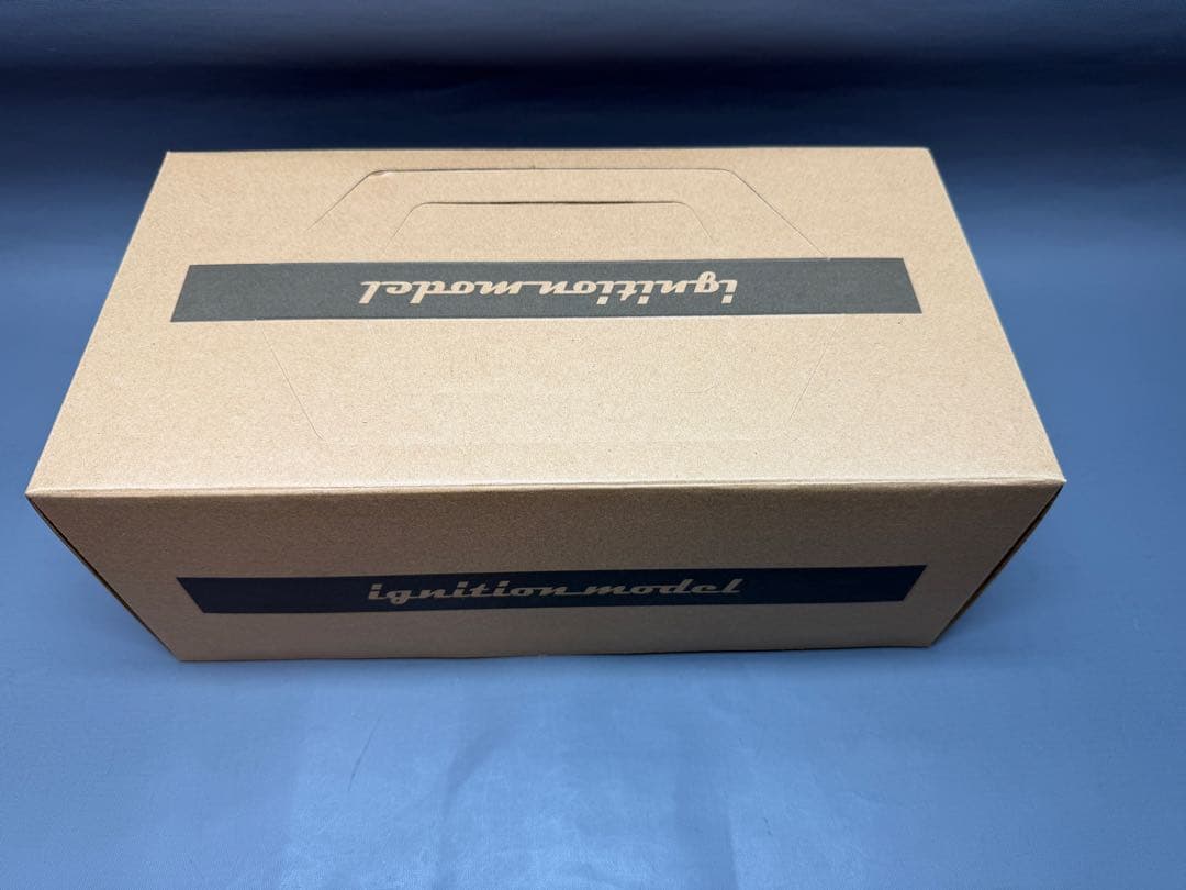 未開封1/18 Nissan Skyline 2000 GT-ES (C210)