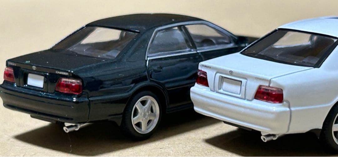 トミカリミテッドヴィンテージネオ トヨタ チェイサー 2台セット