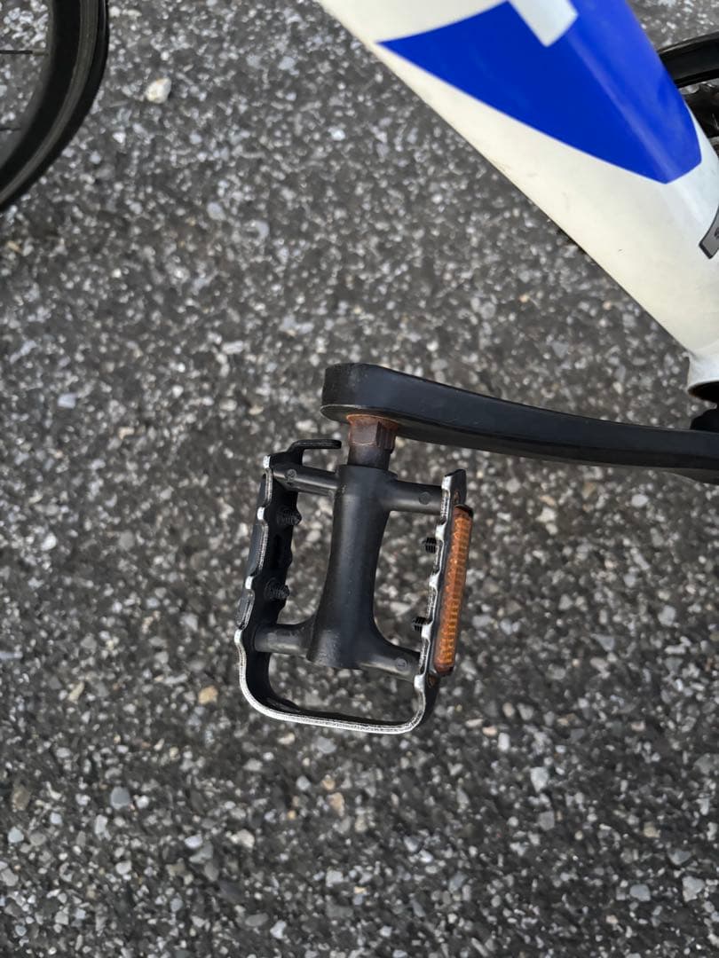 【ブータン】GIANT CROSTAR クロスバイク トリコロールカラー