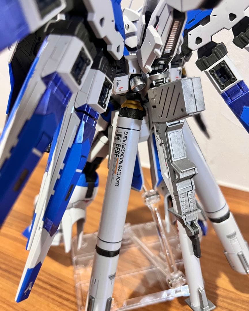 RG Hi-νガンダム ハイニューガンダム　全塗装　完成品