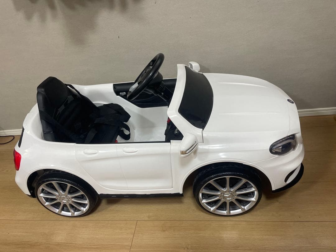 メルセデス・ベンツ 乗用ラジコンカー