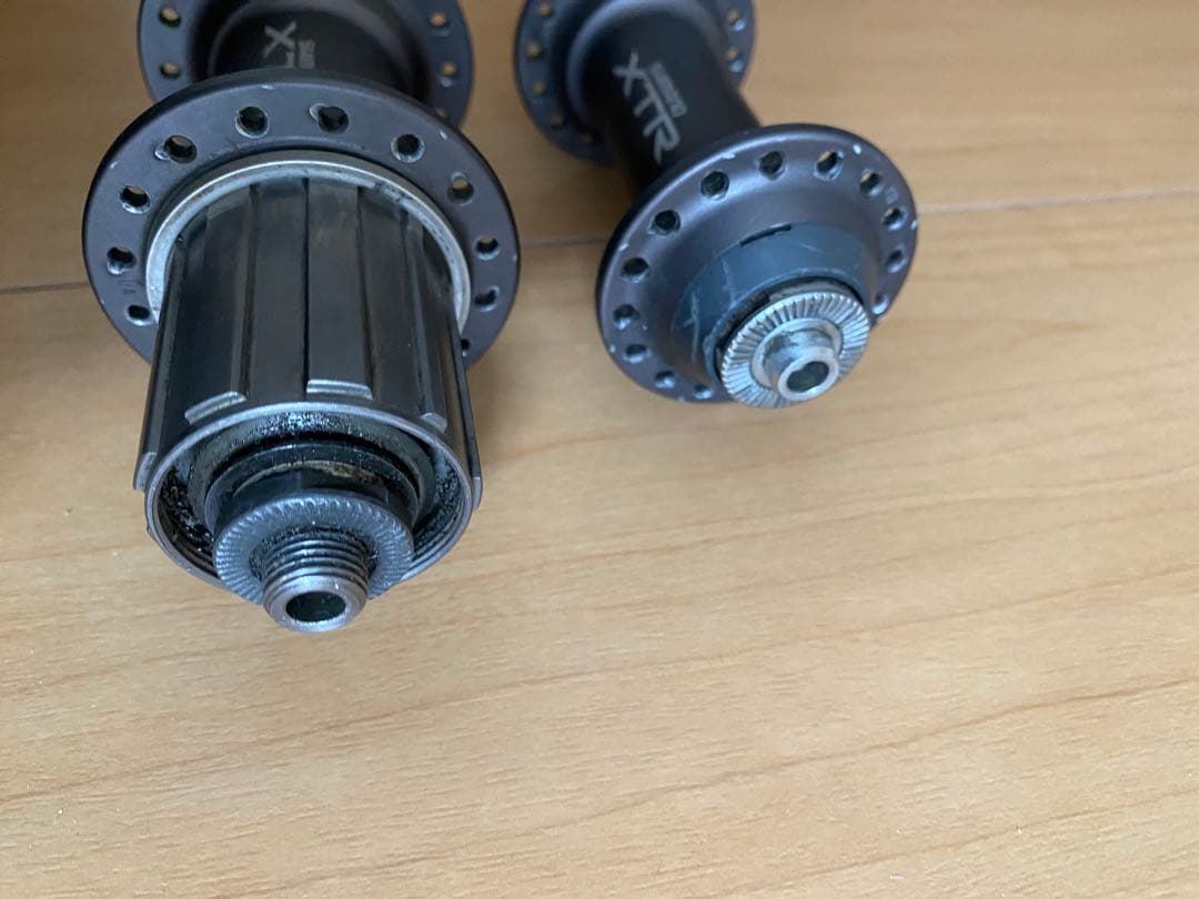 Shimano XTR ハブセット クイックレリース付き