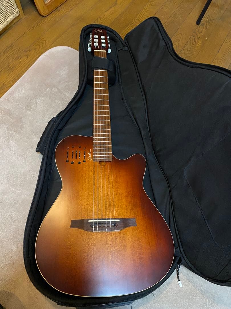 Godin Multiac Nylon Encore 中古美品