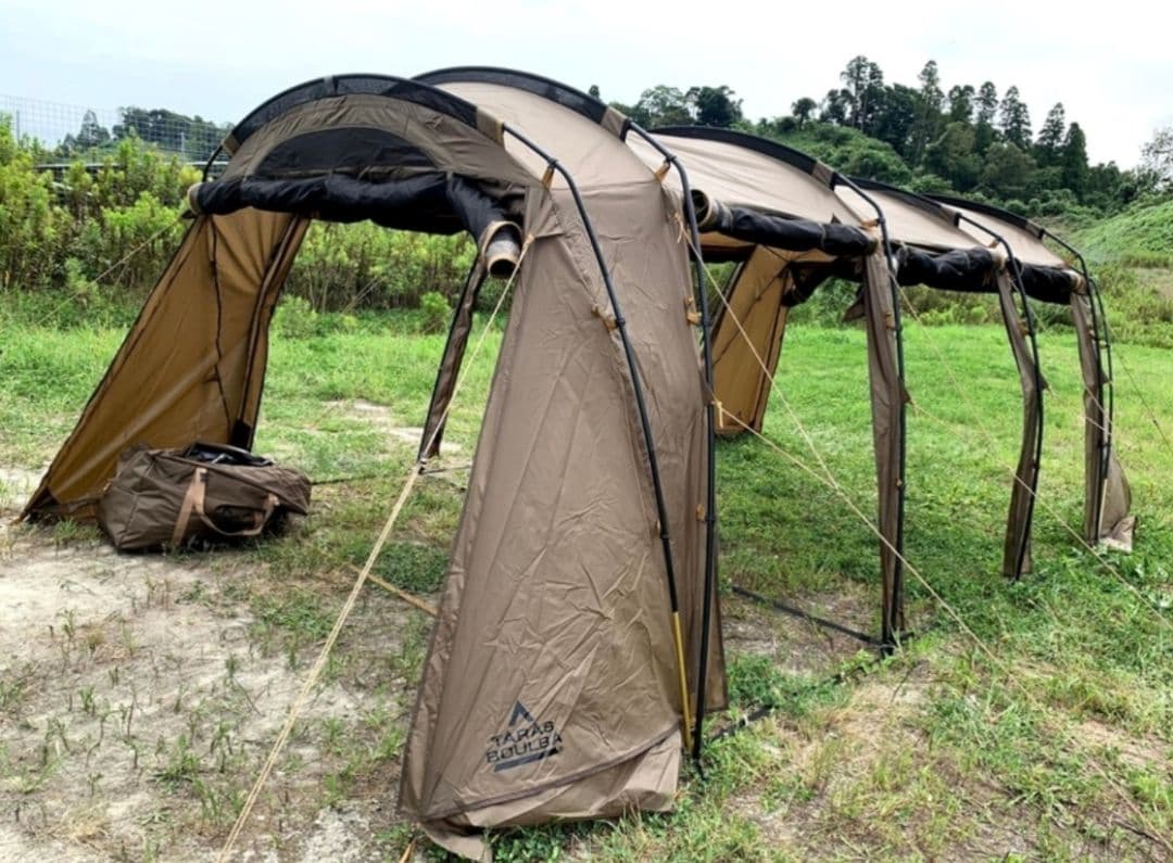 タラスブルバ　キャタピラー2ルームシェルター6P