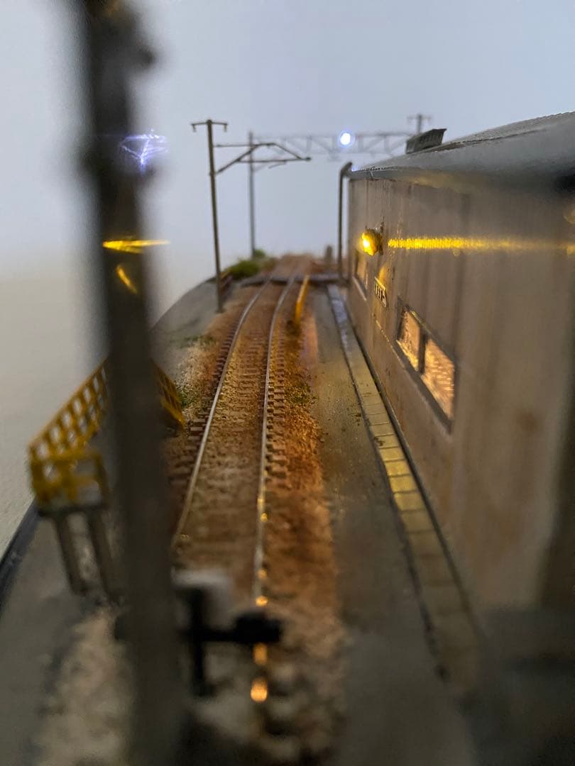 Nゲージ　ジオラマ　鉄道　模型　機関区　LED照明付き