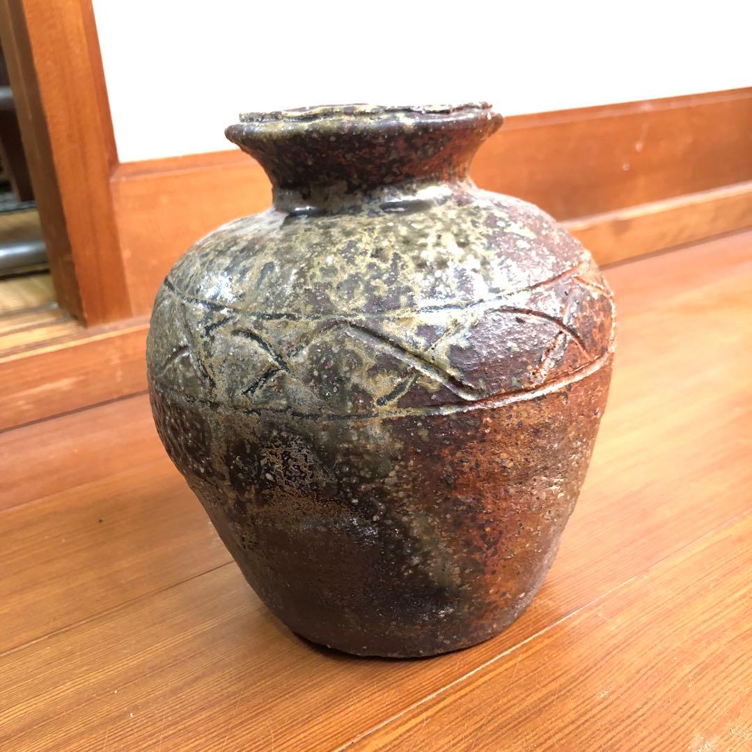 骨董品 手彫り模様茶色緑色グラデーション壺 花道茶道水差し 作家物 日本伝統工芸