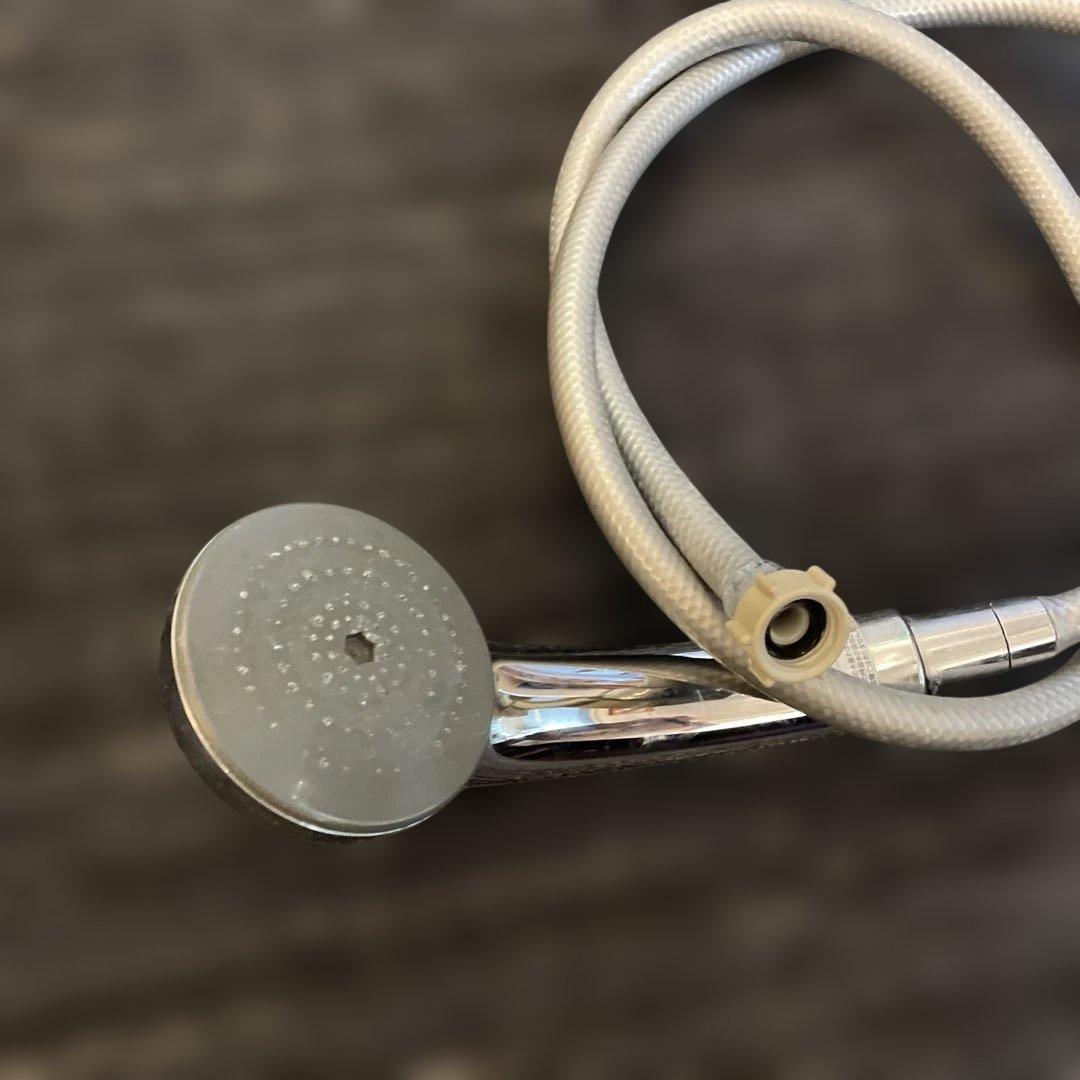 Lixil シャワーヘッド 水流調整機能