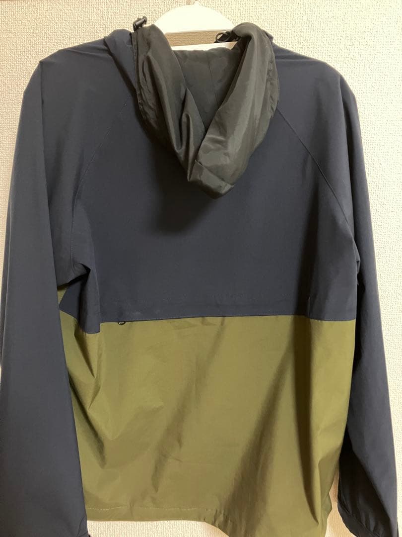 エルドレッソ　 フード付きナイロンジャケット Sサイズ ネイビー/オリーブ