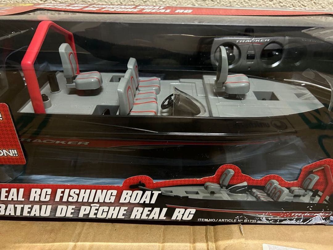 バスプロショップス　トラッカーボート　ラジコンボート　TRACKER Boats