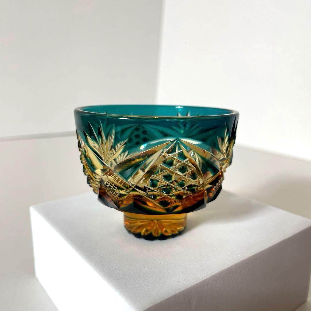 #XG331 ガラス工芸作家・黒木国昭・綾切子・銘「猪口」・骨董・アンティーク