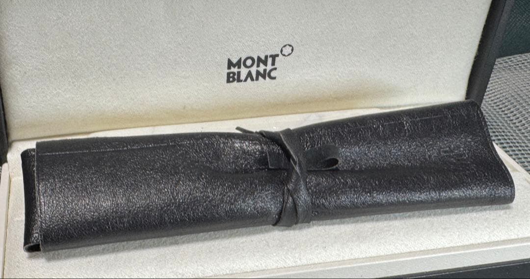 【美品】モンブラン No1124 漆黒ロードナイト鉱加工 ローラーボール