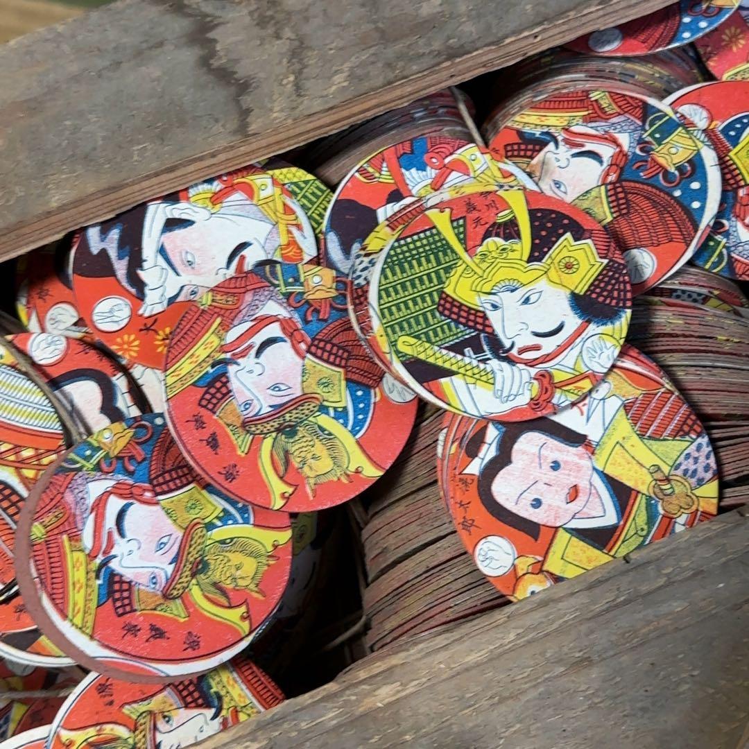 【うぶ品/旧家蔵出し】めんこ 丸メンコ 戦国武将 大量 まとめ 17.9kg