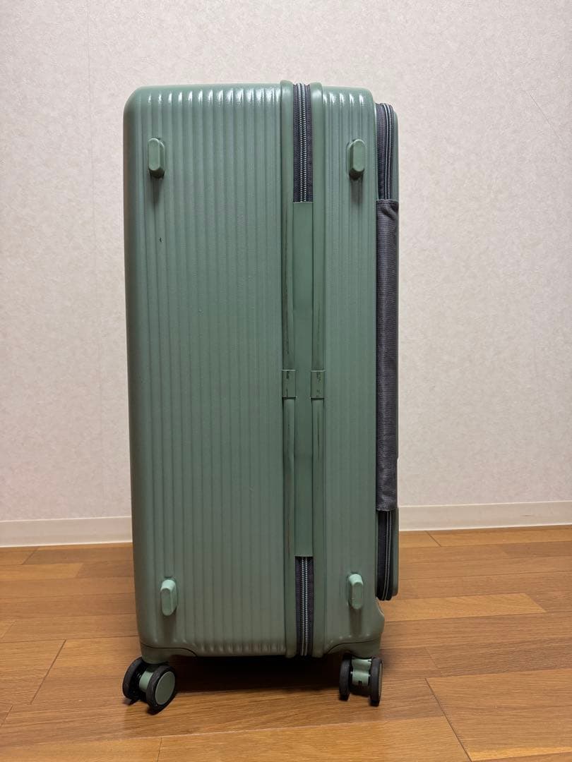 [イノベーター] スーツケース ベーシック 5.2kg ペールグリーン