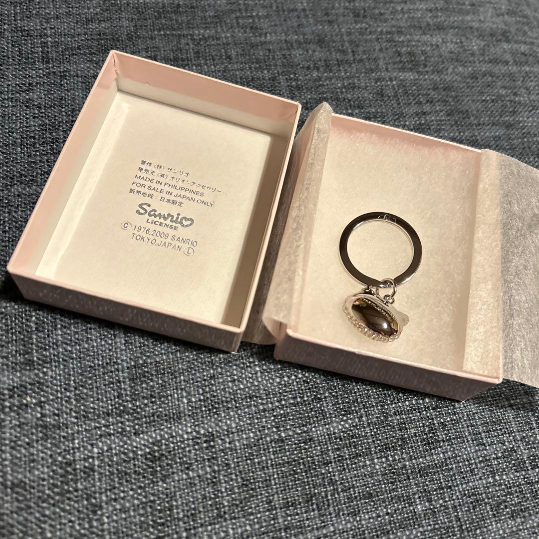 ハローキティ スワロフスキー　キーホルダー