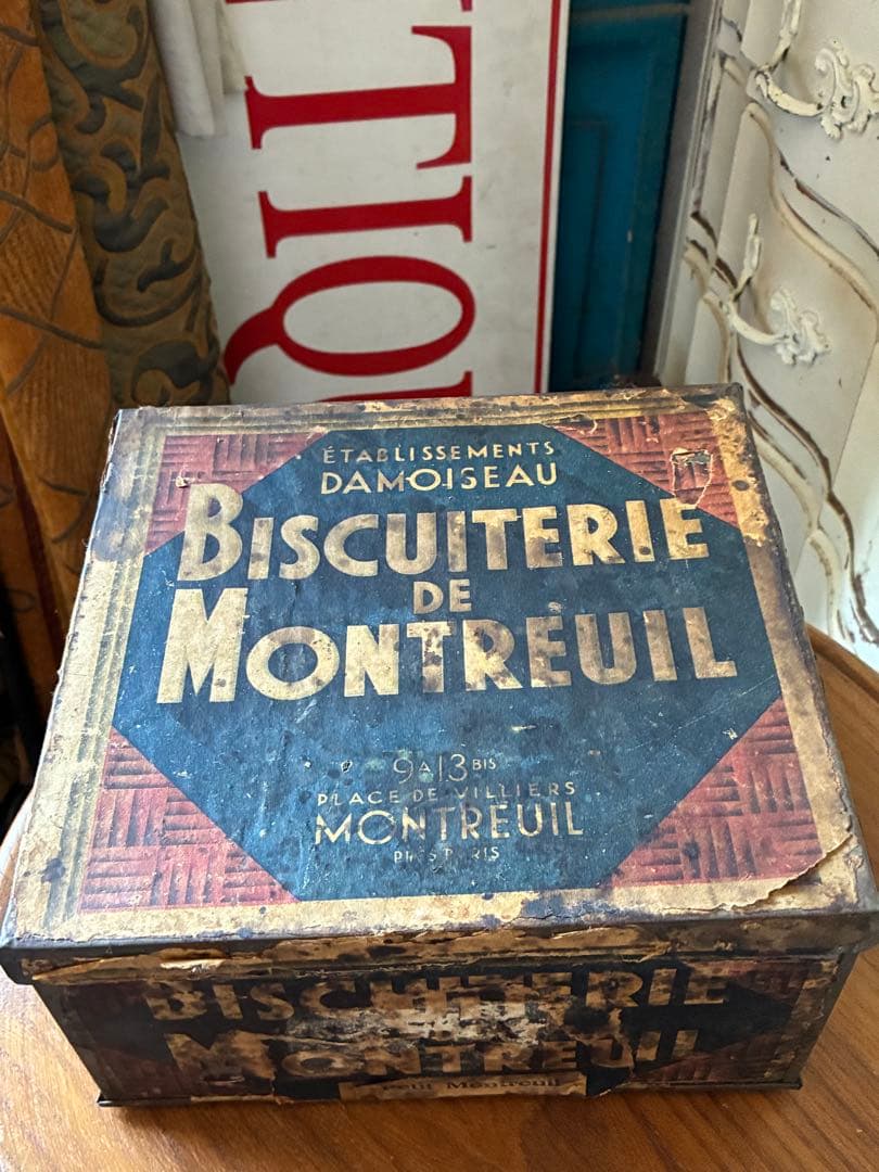 フランス　アンティーク　ビスケット缶　大きな　ティン缶　収納缶　特大　約90年前