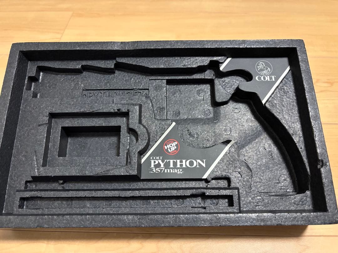 東京マルイ　コルト パイソン 357マグナム　4インチ　ASGK認証