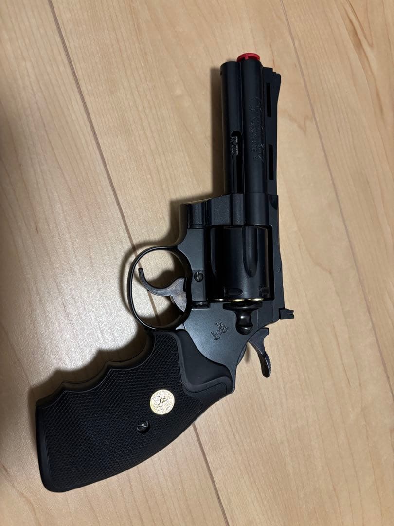 東京マルイ　コルト パイソン 357マグナム　4インチ　ASGK認証