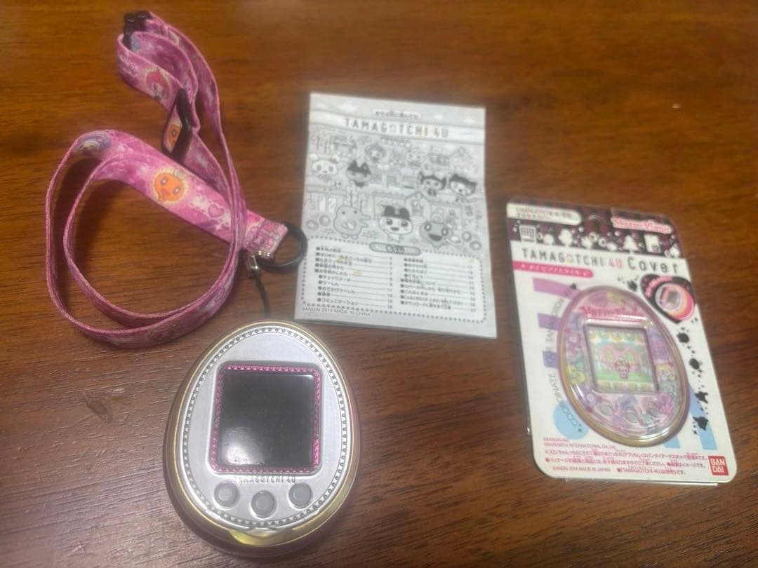 たまごっち4U 本体ピンク メゾピアノ着せ替えカバー＆ストラップ 動作確認済