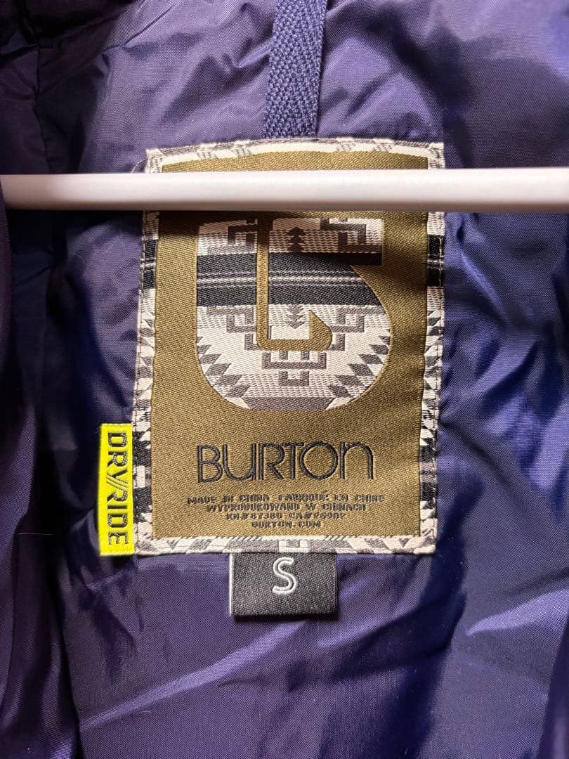 【値下げしました】BURTONスノボウェア メンズＳサイズ