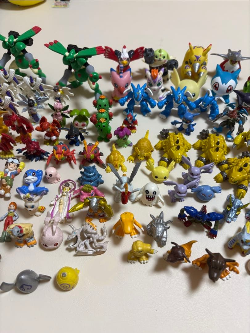デジモン　フィギュア　124体　まとめ売り