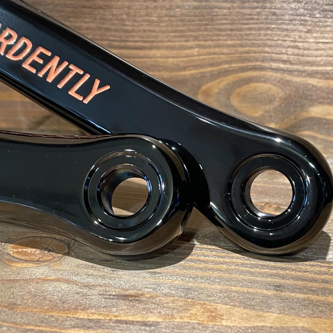 【新品】ARDENTRY ピスト用クランク ブラック 65㎜ 144PCD