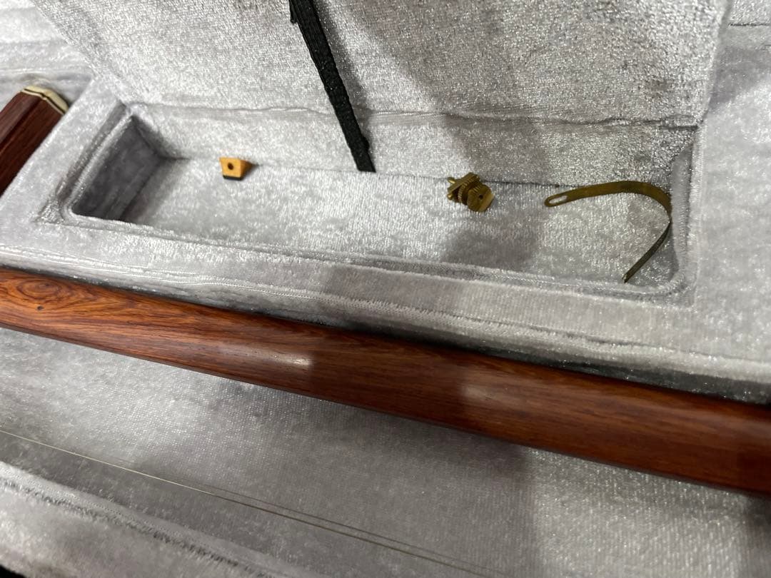 現状品　ケース付き　二胡　ヘビ皮　花梨木　弦楽器