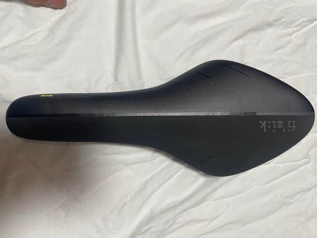 フィジーク　カーボンサドル　シートポスト　セット