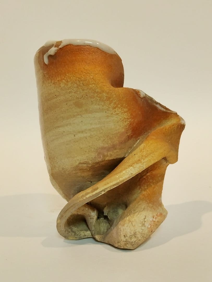 抽象的オブジェ（紐通し有り）釣り花入