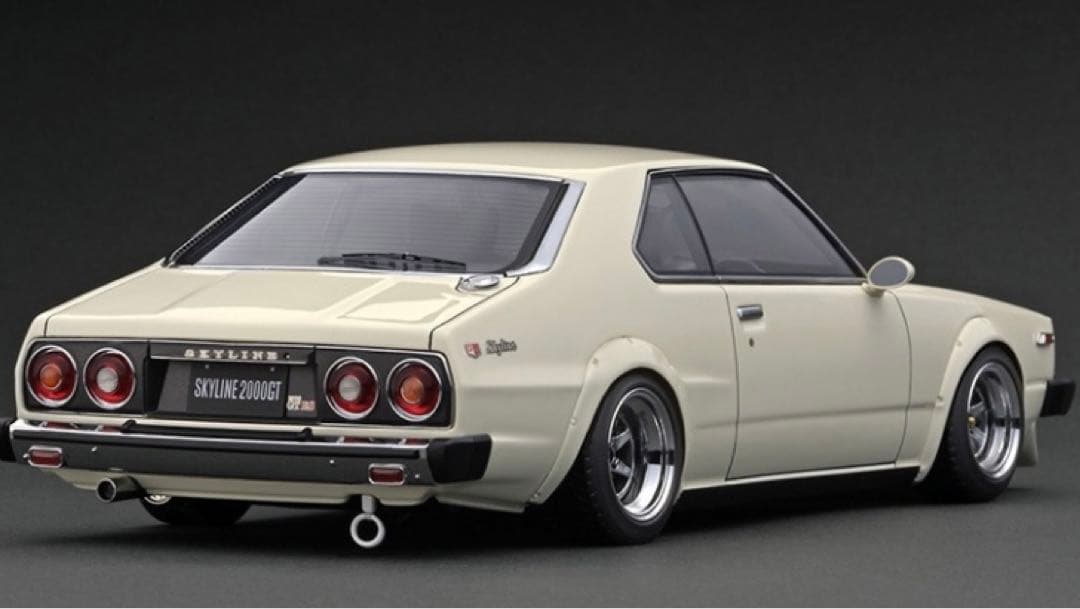 ミニカー 1/18 Nissan Skyline 2000GT-ES(C210)