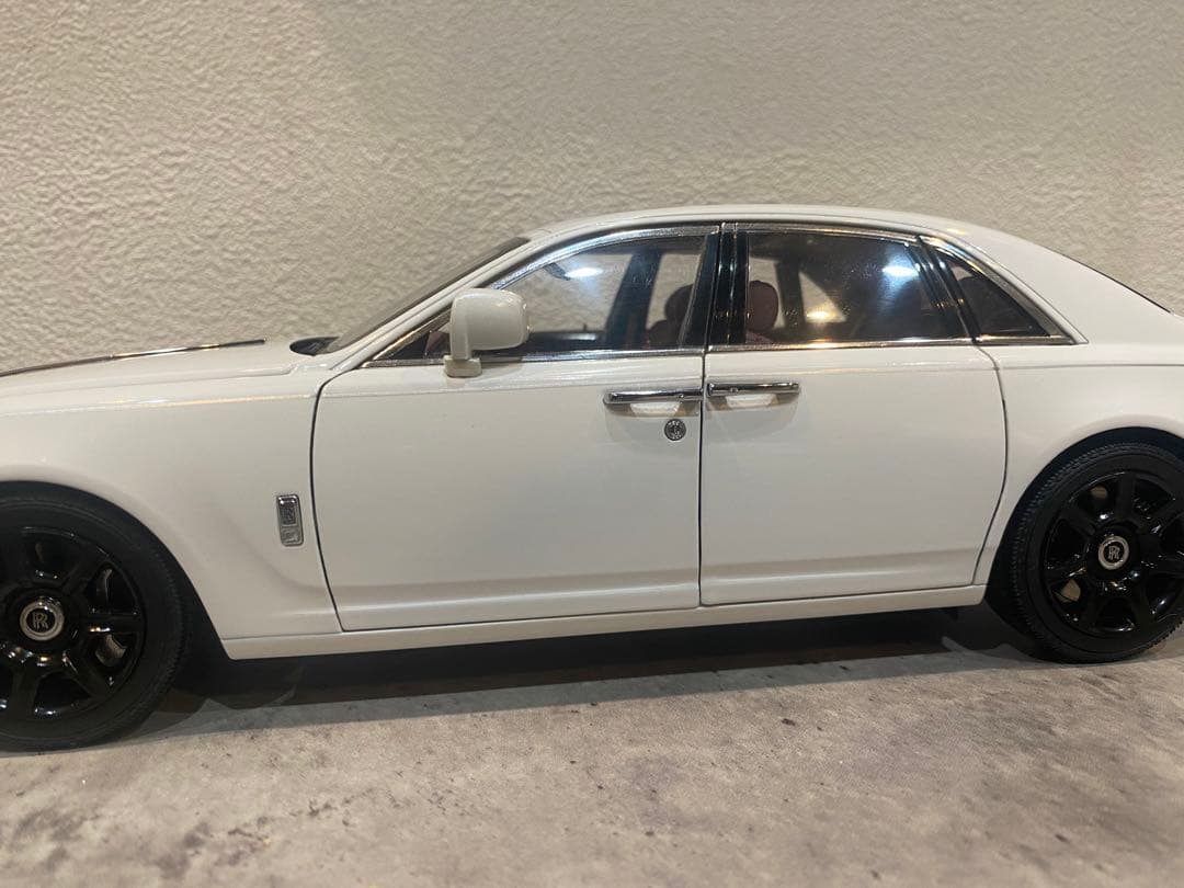 ＊_＊78　京商　ロールスロイス　ゴースト　1/18 ミニカー