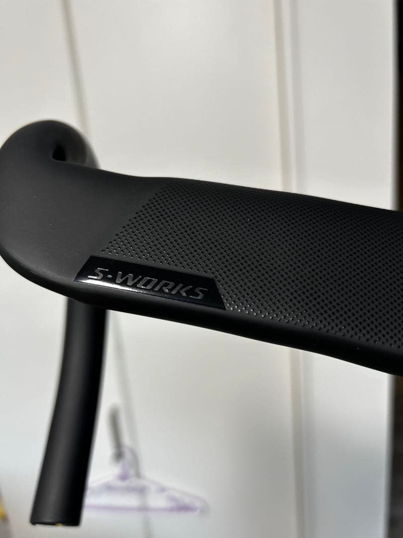 新品　エアロフライ2風　ドロップハンドル　カーボン　ケーブル内装　ロード　軽量