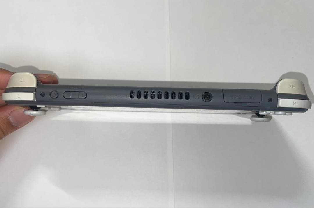 Nintendo Switch lightとsdカードそしてゲーム3本セット