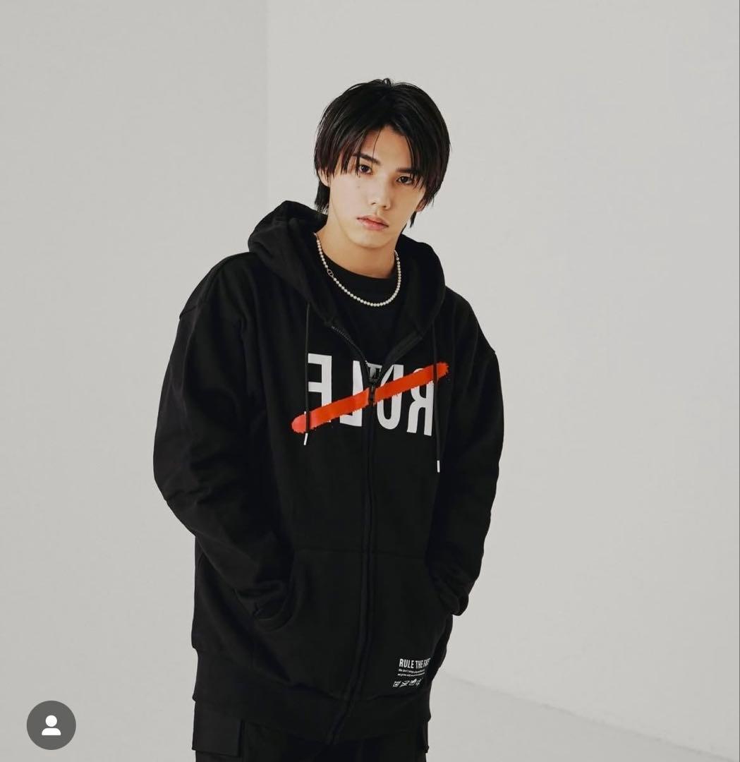 RULE THE FATE ジップ パーカー サイズ2