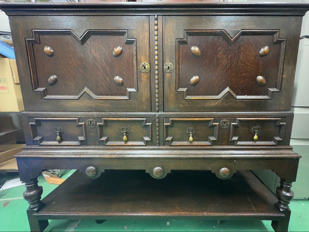 【アンティーク家具】イギリス　キャビネット・サイドボード　ビンテージ