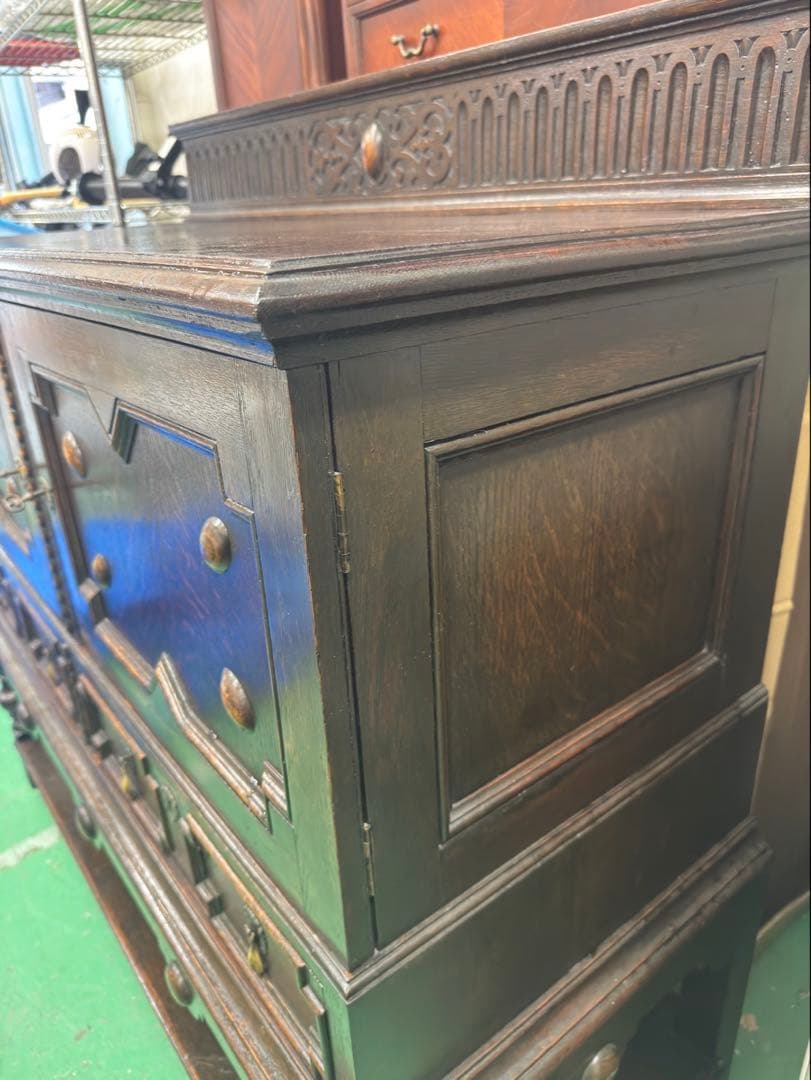 【アンティーク家具】イギリス　キャビネット・サイドボード　ビンテージ