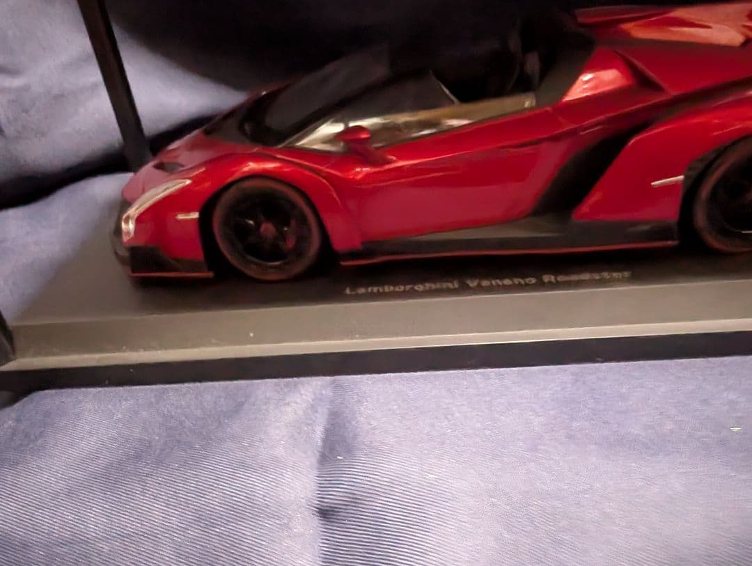 京商　1/18ミニカーLamborghini Veneno レッド