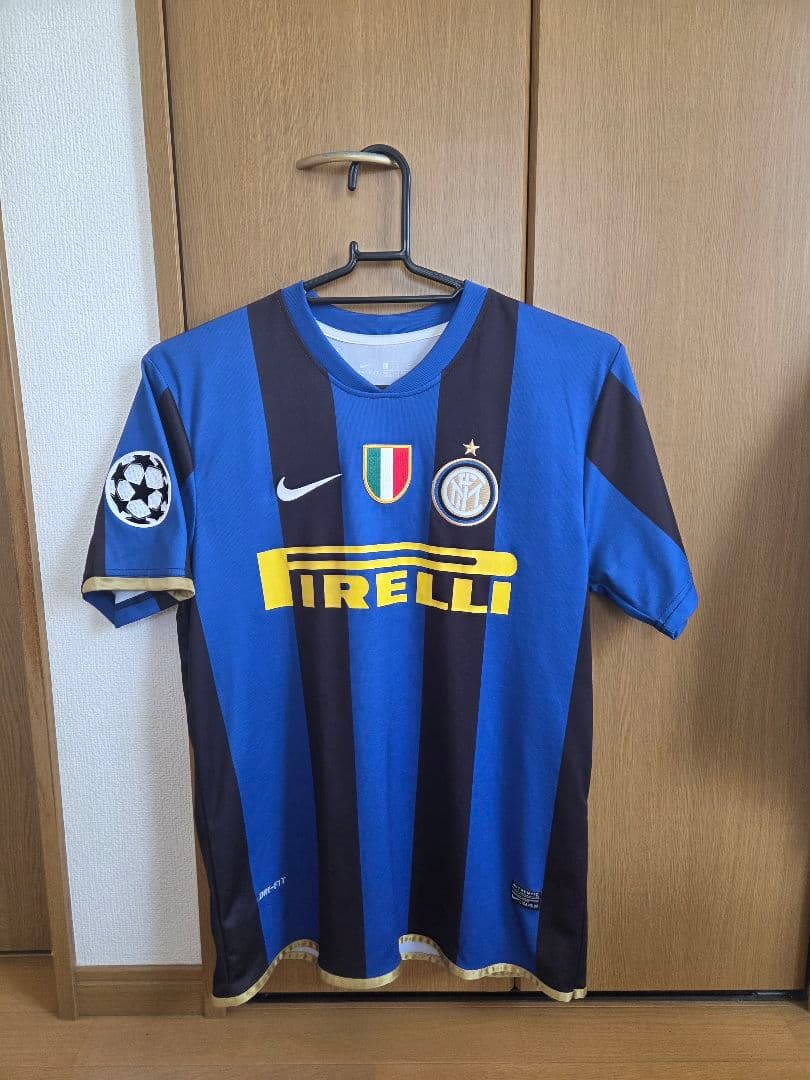 イブラヒモビッチ インテル ユニフォーム