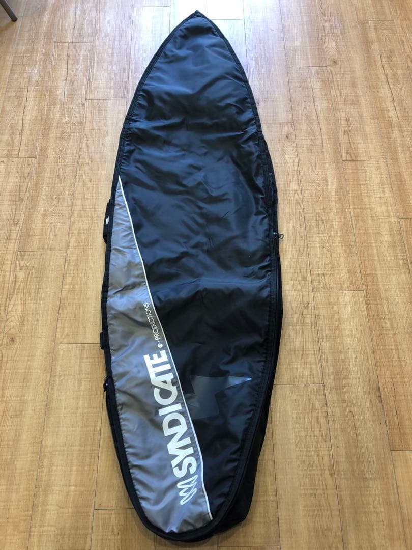 HICサーフボードBooster3 5’7(ボードケース　•リーシュコード付)