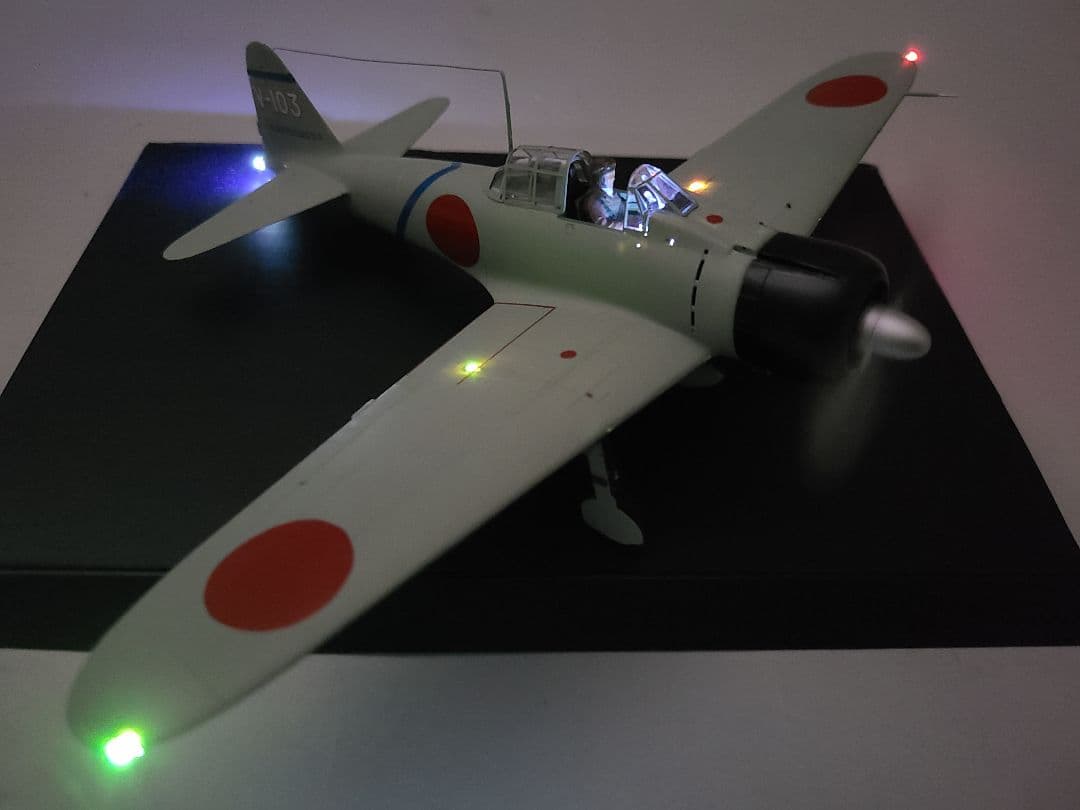 タミヤ1/48 零式艦上戦闘機21型 坂井三郎搭乗機 リアルモーターライズ完成品