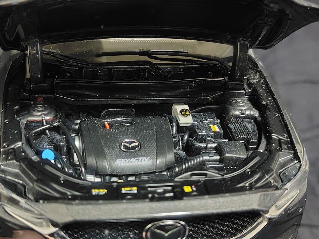 B*N様 MAZDA CX-5　モデルカー　1/18