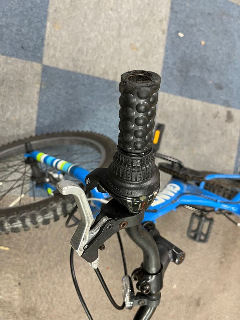 GIANT ジャイアント YJ251 20インチ マウンテンバイク