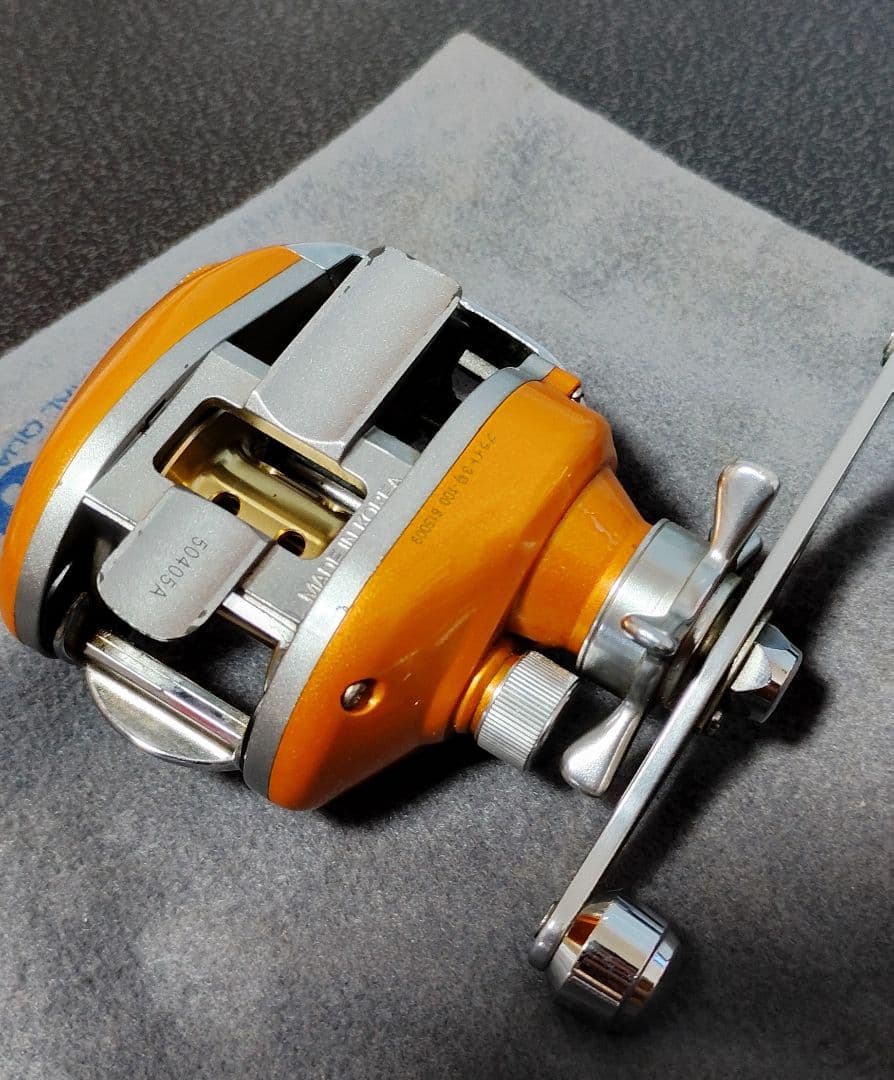 Daiwa SMAK 100L スマック 100L ダイワ （ポーチ付き）