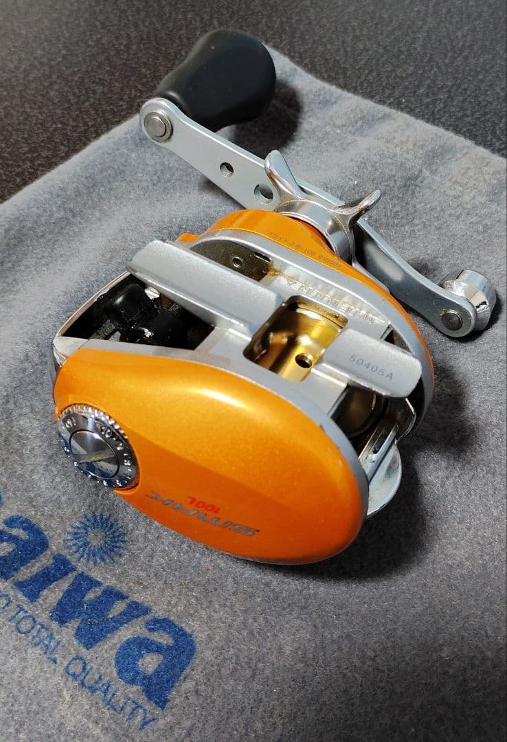 Daiwa SMAK 100L スマック 100L ダイワ （ポーチ付き）