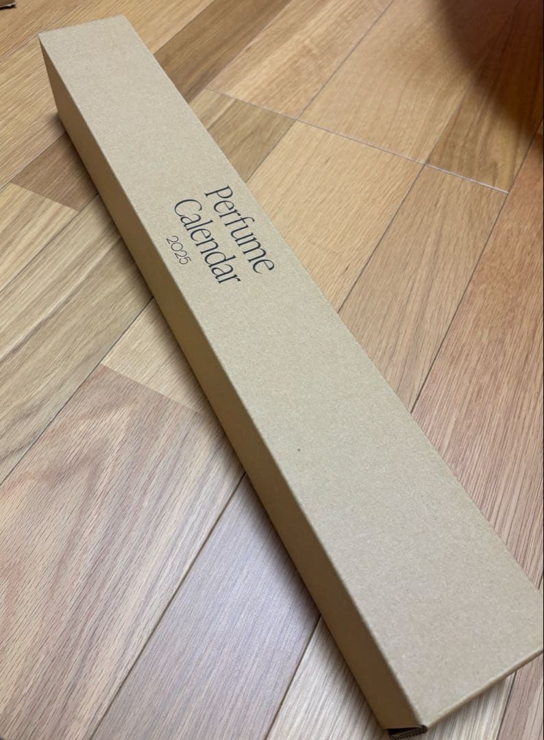 Perfume　パフューム 壁掛けカレンダー　2025 B2サイズ