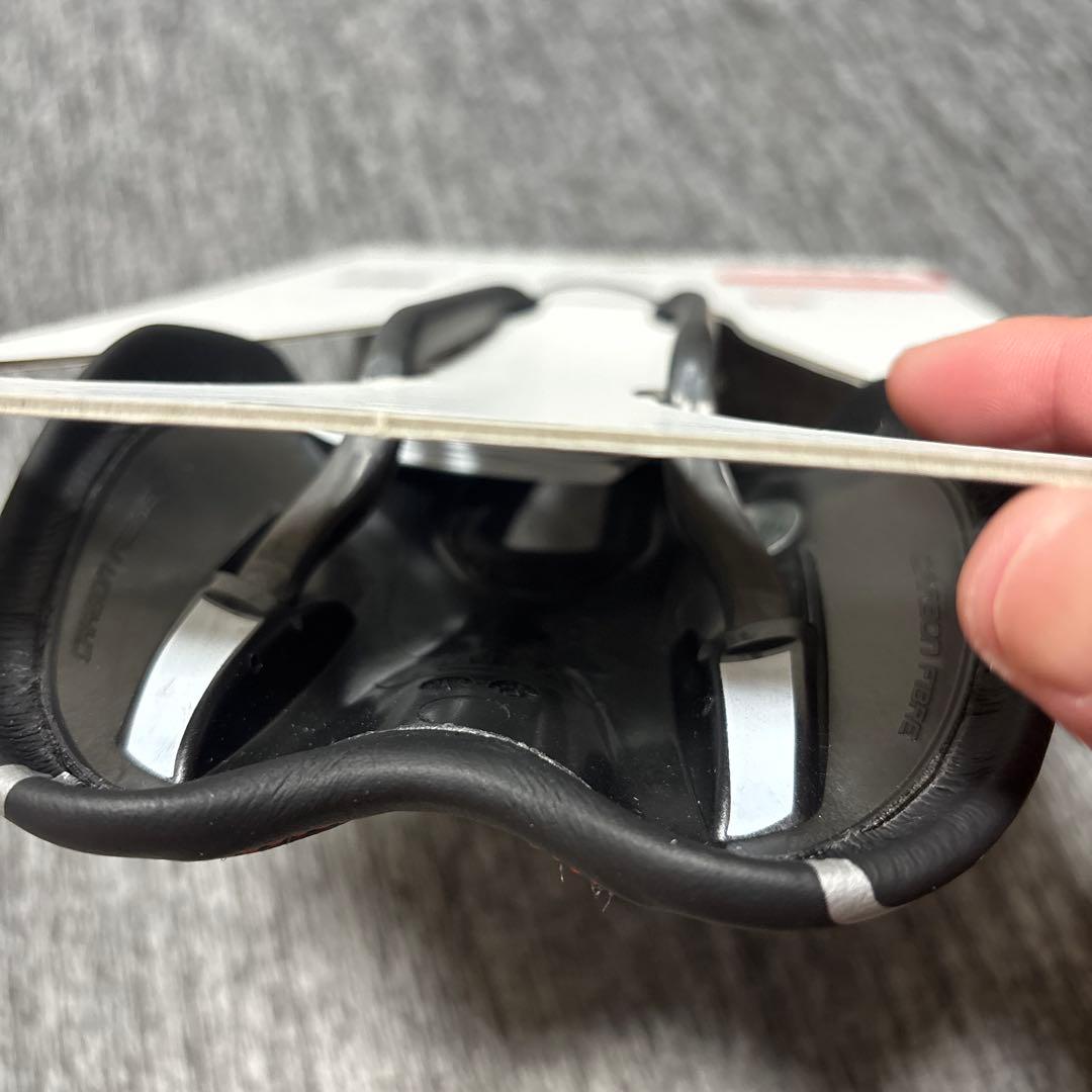 パーツ Selle Italia SLR Kit Carbonio Flow S2