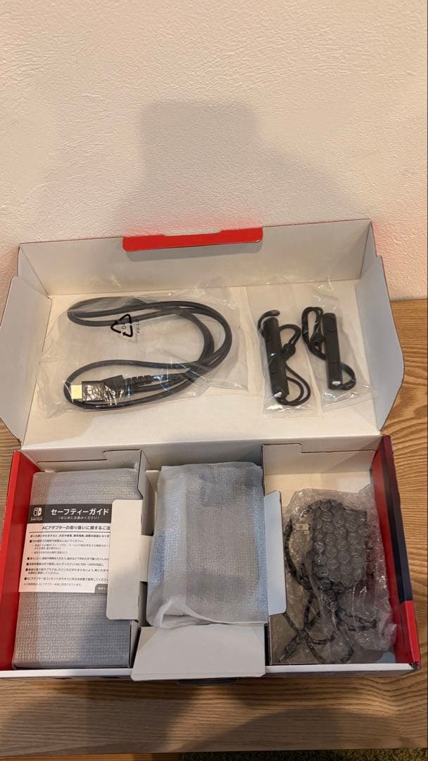 Nintendo Switch本体　付属品あり　箱あり